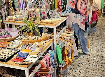 curacao/groot-santa-martha/shop/meow-stores-curacao