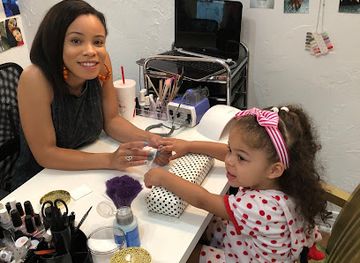 texas/irving/valley-ranch/shop/shop-yaya-davis