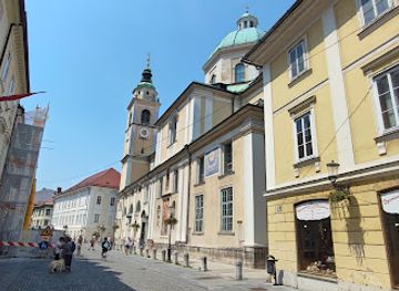 slovenia/posavje/shop/majolka-d-o-o