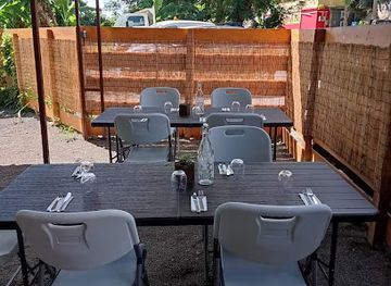 mayotte/sada/shop/creperie-chez-papi-coco-sada