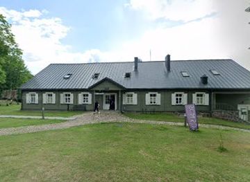 lithuania/anyksciai-treetop-walking-path/shop/ni-da-handbags-sweaters