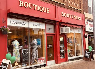canada/western-canada/shop/the-souvenir-shop-downtown
