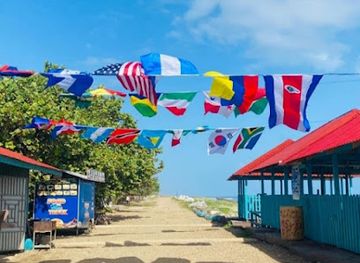 honduras/rio-platano-biosphere-reserve/shop/playa-de-limon