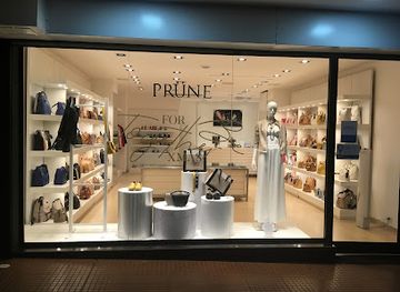 argentina/iguazu-national-park/shop/prune