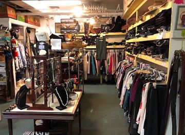new-york/yonkers/shop/red-door-thrift-shop