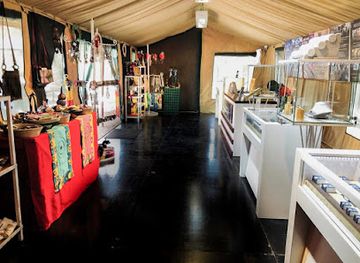 tanzania/serengeti-national-park/shop/the-tanzanite-experience-serengeti-visitor-s-centre