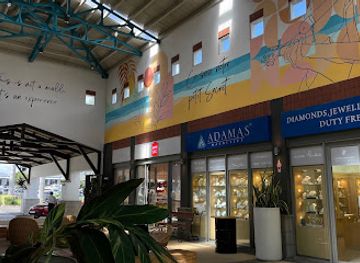 mauritius/flic-en-flac/shop/cascavelle-shopping-mall