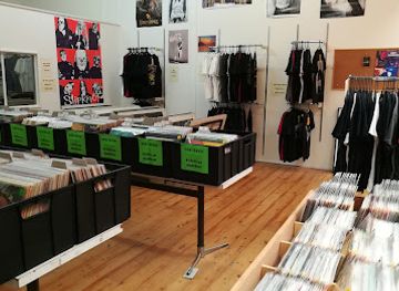 australia/new-england/shop/new-england-records