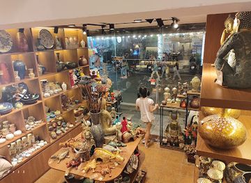 vietnam/hanoi/hoan-kiem-district/shop/craft-viet