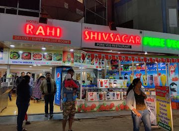 india/mahabaleshwar/shop/mall-road