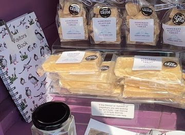 united-kingdom/isle-of-skye/shop/scottish-tablet-from-isle-of-skye-highland-favours