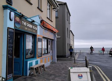 ireland/cliffs-of-moher/shop/the-green-room-surf-school-shop-lahinch