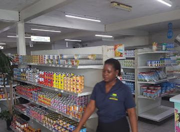 dominica/mahaut/shop/miniyas-7-11