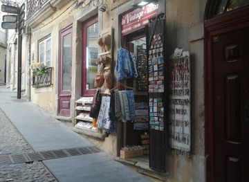 portugal/coimbra/alta-de-coimbra/shop/in-vintage-kiosk