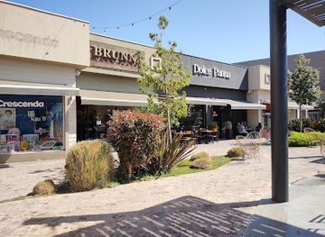 argentina/mendoza/maipu/shop/arauca-mall