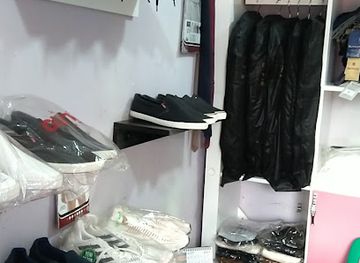 tanzania/ruaha-region/shop/russa-s-outfit-store