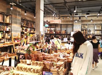 thailand/cardamom-mountains/shop/one-nimman