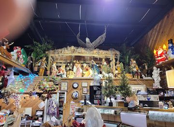 alabama/mobile/shop/robert-moore-co-inc-christmas-town-village-collectibles