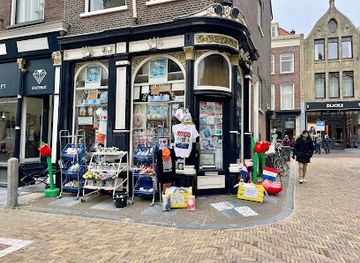 netherlands/delfland/shop/delft-souvenir-shop