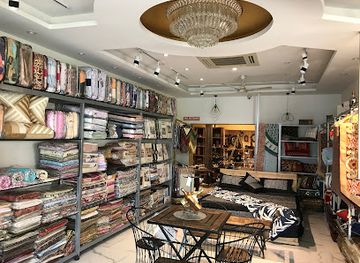 india/kanpur/shop/woods-a-lifestyle-store
