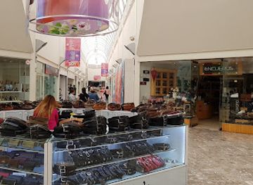 mexico/guadalajara/shop/galeria-del-calzado