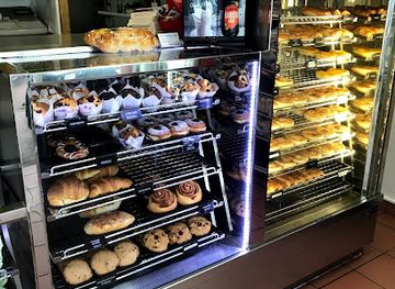 australia/great-sandy-national-park/shop/rainbow-beach-pies-cakes