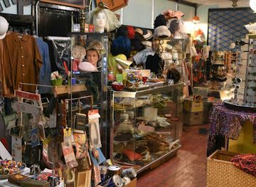 texas/houston/midtown/shop/replay-vintage-goods