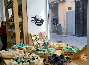 spain/extremadura/shop/la-botica-de-oleosetin