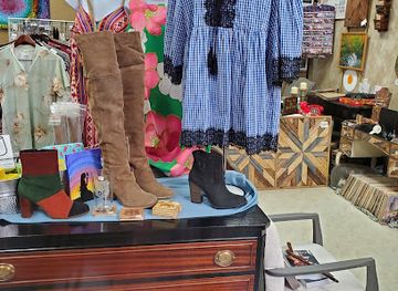 north-carolina/hickory/shop/c-c-trading-co