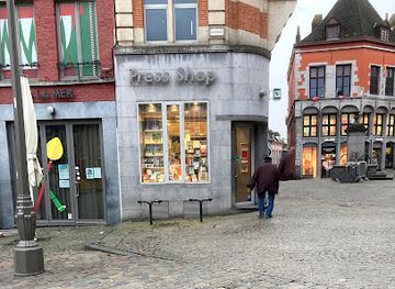 belgium/mons/shop/press-shop