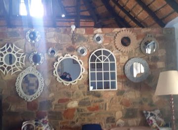 mozambique/chimanimani-mountains/shop/chimanimani-cottage-area