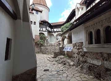 romania/bran-castle-area/shop/kurtoskalacs