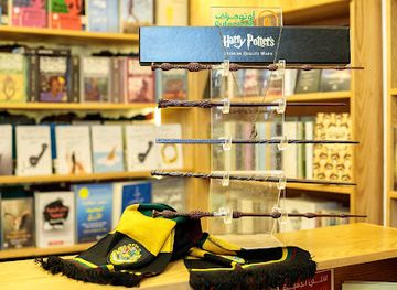 egypt/cairo/maadi/shop/autograph