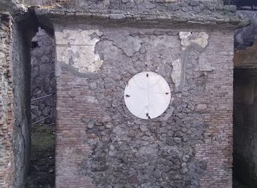 italy/pompeii/villa-of-the-mysteries/shop/boutique-demil-di-emilia-di-paolo