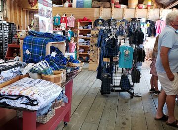 canada/maritimes/shop/marine-heritage-store-souvenir
