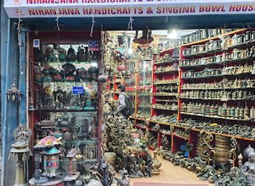 india/himalayas/shop/kalapatthar-trekking-store