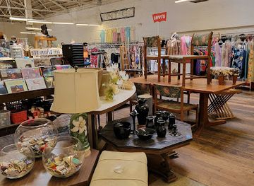 california/fresno/shop/yoshi-now