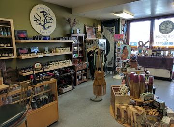 california/joshua-tree/shop/grateful-desert-apothecary