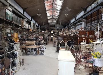 hungary/vac/shop/tolerian-antik-kft