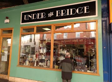 ireland/dublin/shop/under-the-bridge