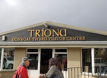 ireland/donegal-bay/shop/triona-donegal-tweed-center