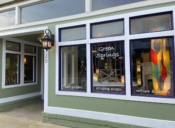 south-carolina/lake-jocassee/shop/green-springs