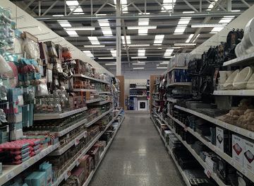 united-kingdom/cardiganshire/shop/charlies-stores-ltd-aberystwyth-parc-y-llyn