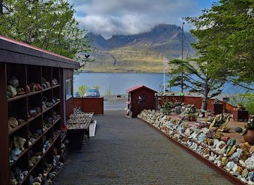 iceland/east-fjords/shop/petra-s-stone-collection