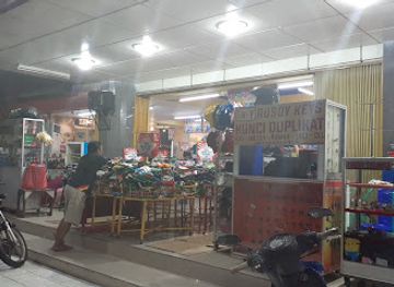 indonesia/north-sulawesi/shop/toko-roberta