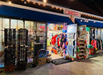 california/coronado/shop/la-camisa-souvenir-shoppe