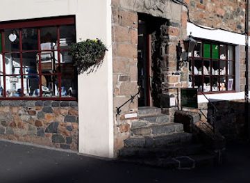 guernsey/st-pierre-du-bois/shop/cadeaux-guernsey-gift-shop