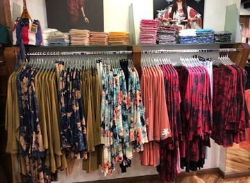 singapore/kampong-glam/shop/anglia