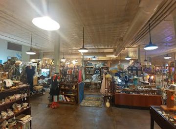 virginia/petersburg/shop/oak-antique-mall