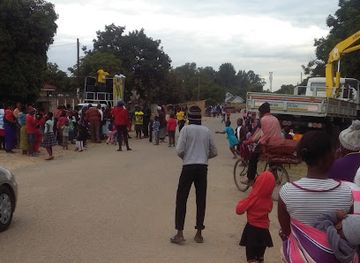 zimbabwe/lowveld/shop/pagomba-shopping-centre